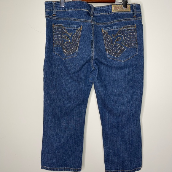 Rocawear Pants & Jumpsuits Rocawear Capri Pants Poshmark